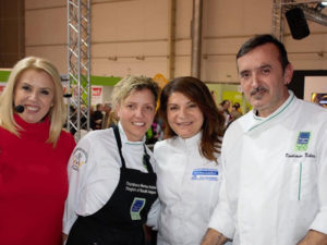 Εύα Παρακεντάκη, Αργυρώ Βαρβαρήγου και Νικόλαος Κουκιάσας έκθεση ΕΞΠΟΤΡΟΦ 1-3 Φεβρουαρίου 2019.