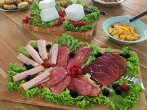 Ειρήνη Ζουγανέλη, υπηρεσίες μαγειρικής